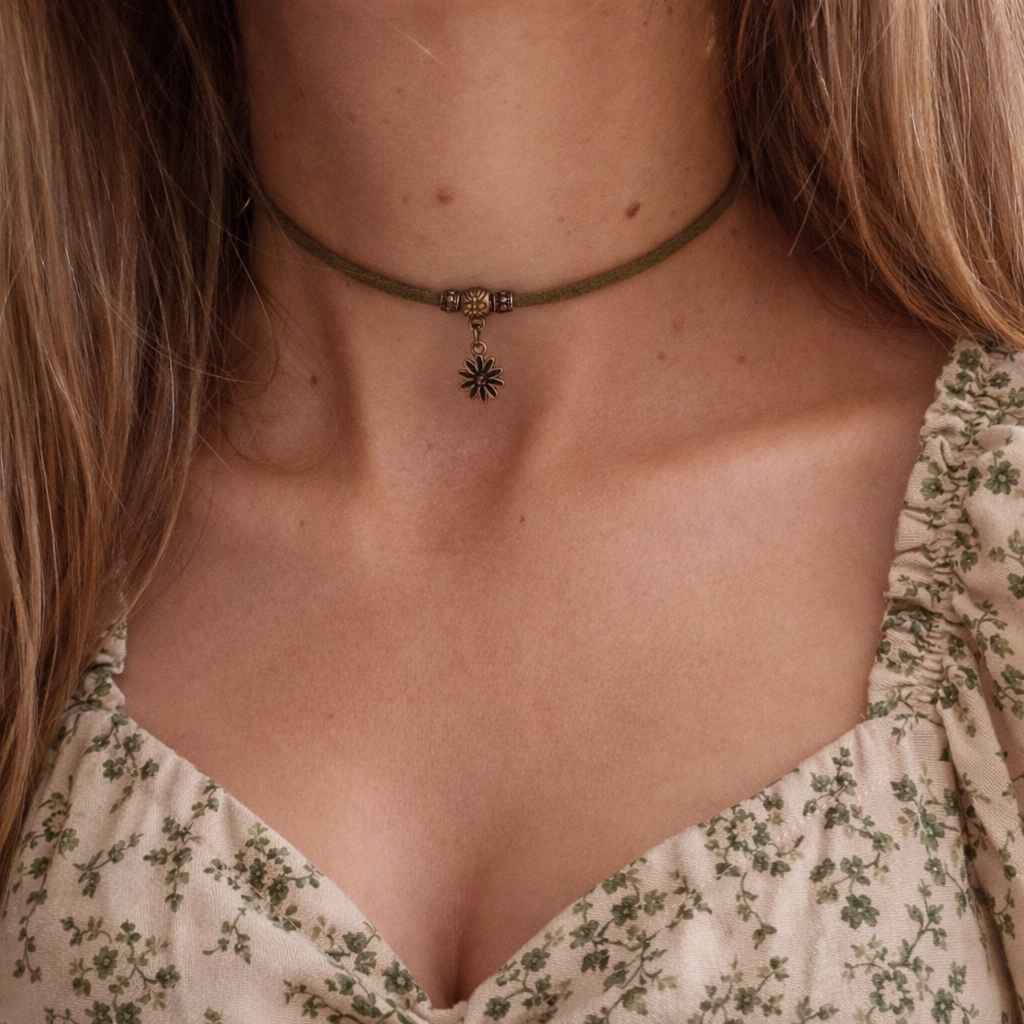 🌼 Choker Kwiat Harmonii – delikatny talizman natury 🌼
