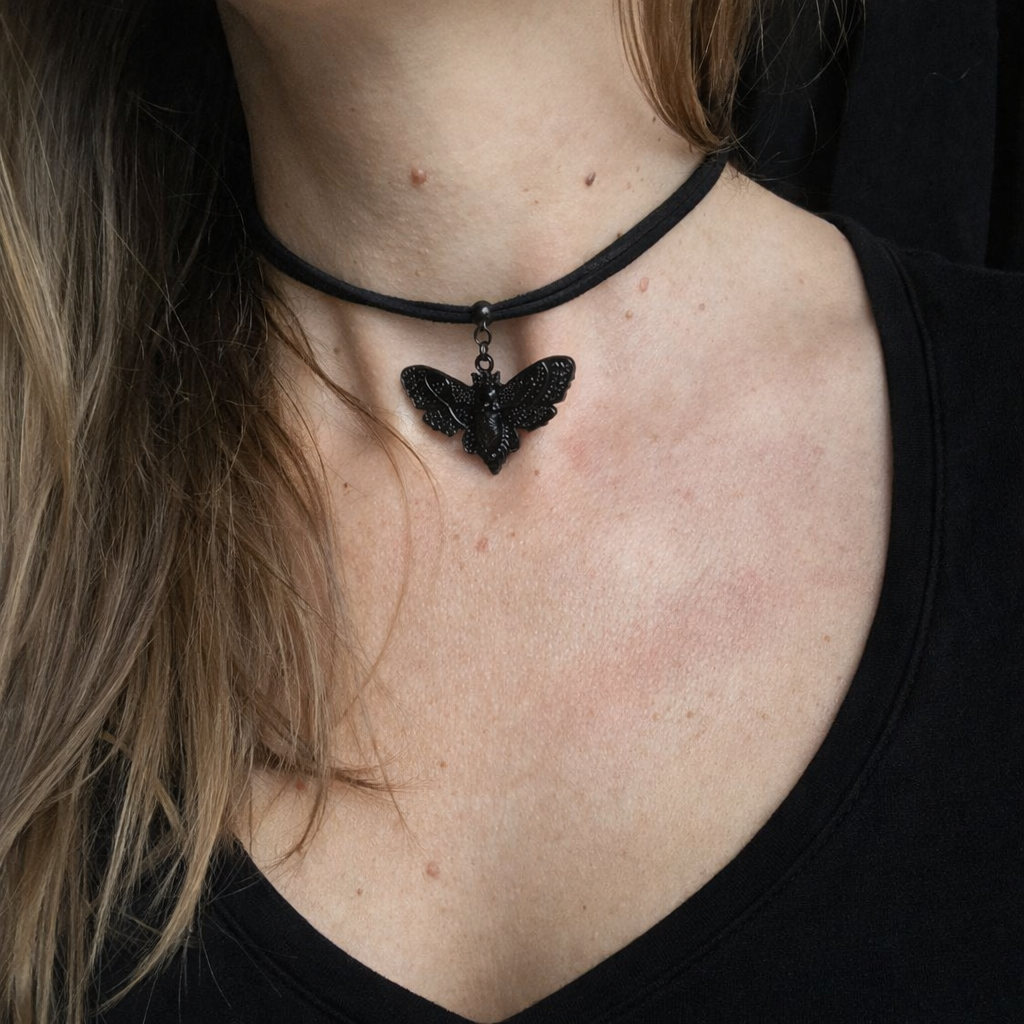 🖤 Gothic Moth Choker – Dark Elegance Collection 🖤