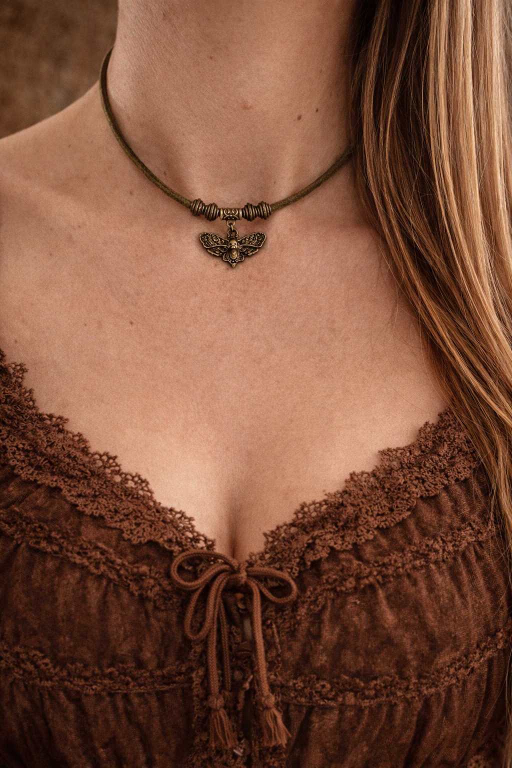 🦋 Choker z ćmą – symbol przemiany 🦋