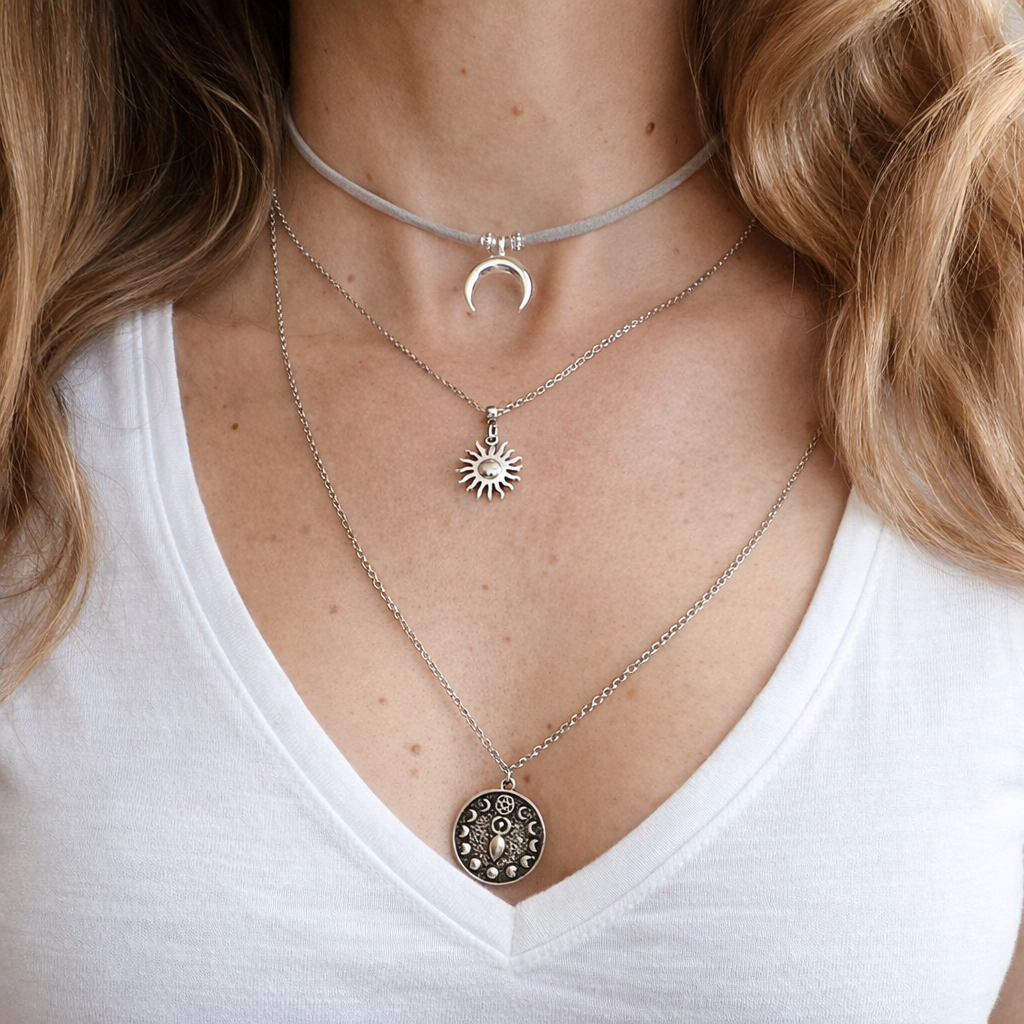✨ Zestaw naszyjników boho z kamieniem księżycowym – choker i warstwowe łańcuszki ✨