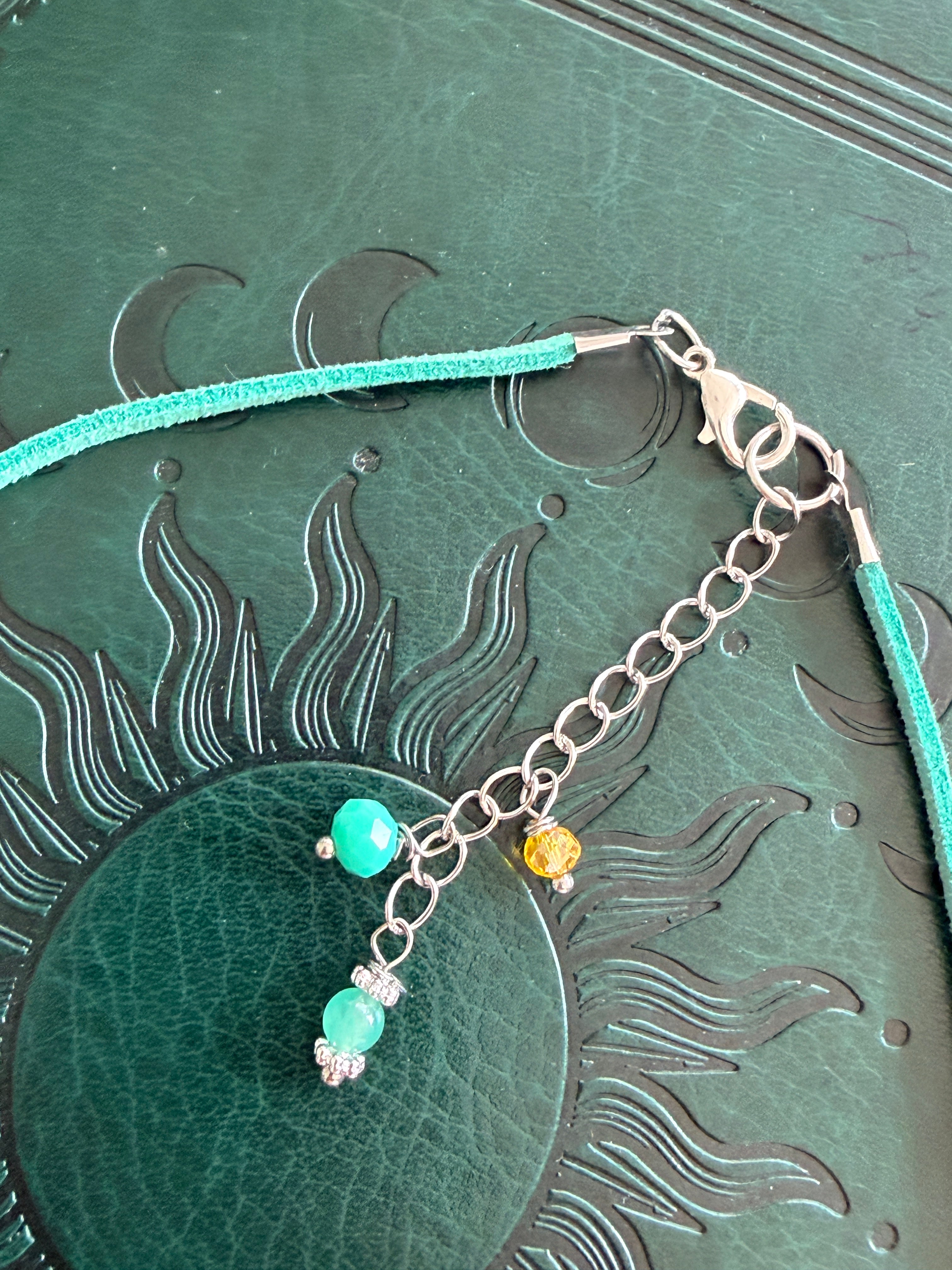 Wiosenny choker z kolorową mandalą – energia, radość i kolor 💚