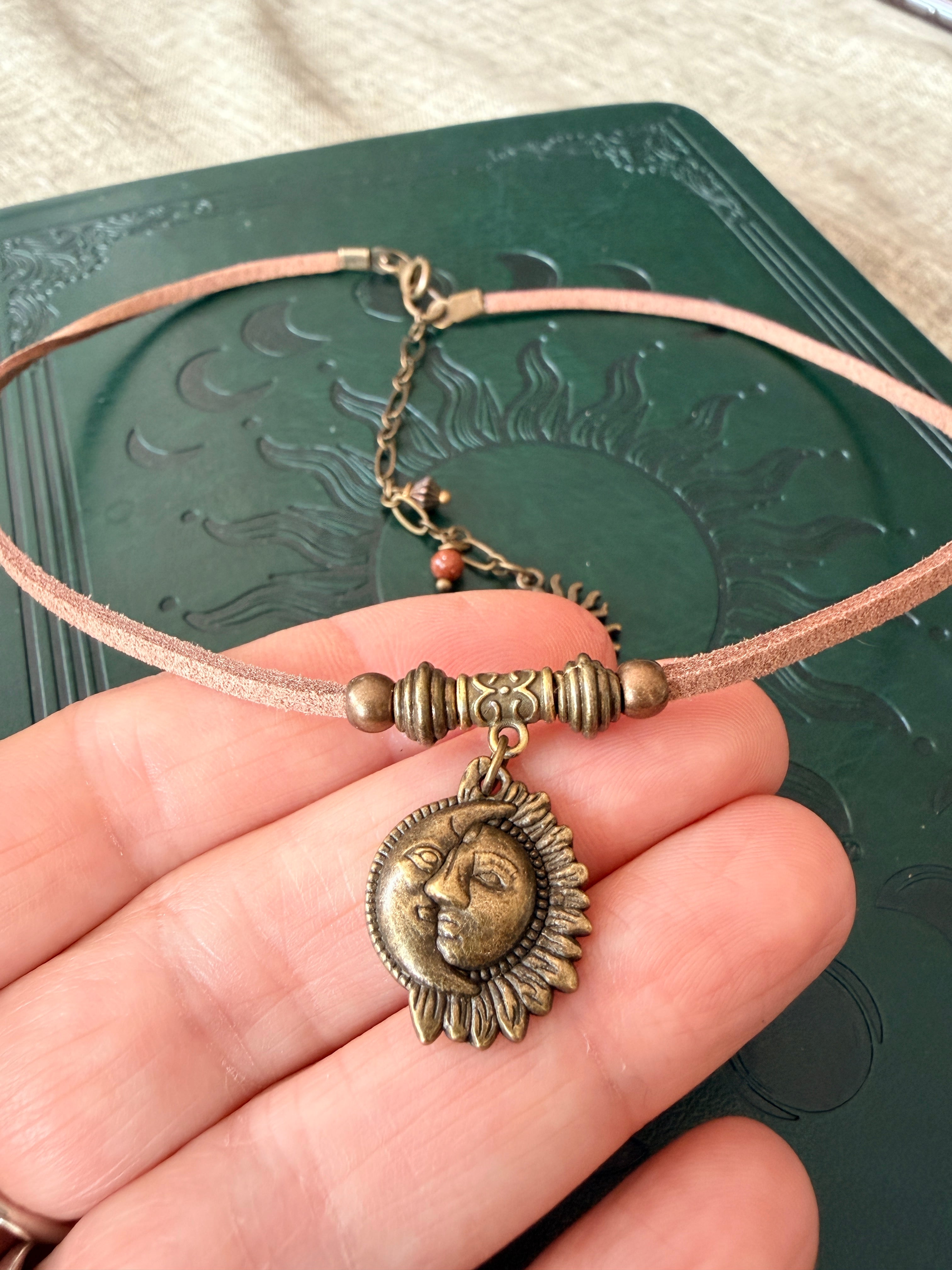 ✨ Choker Słońce & Księżyc – harmonia światła i cienia ✨