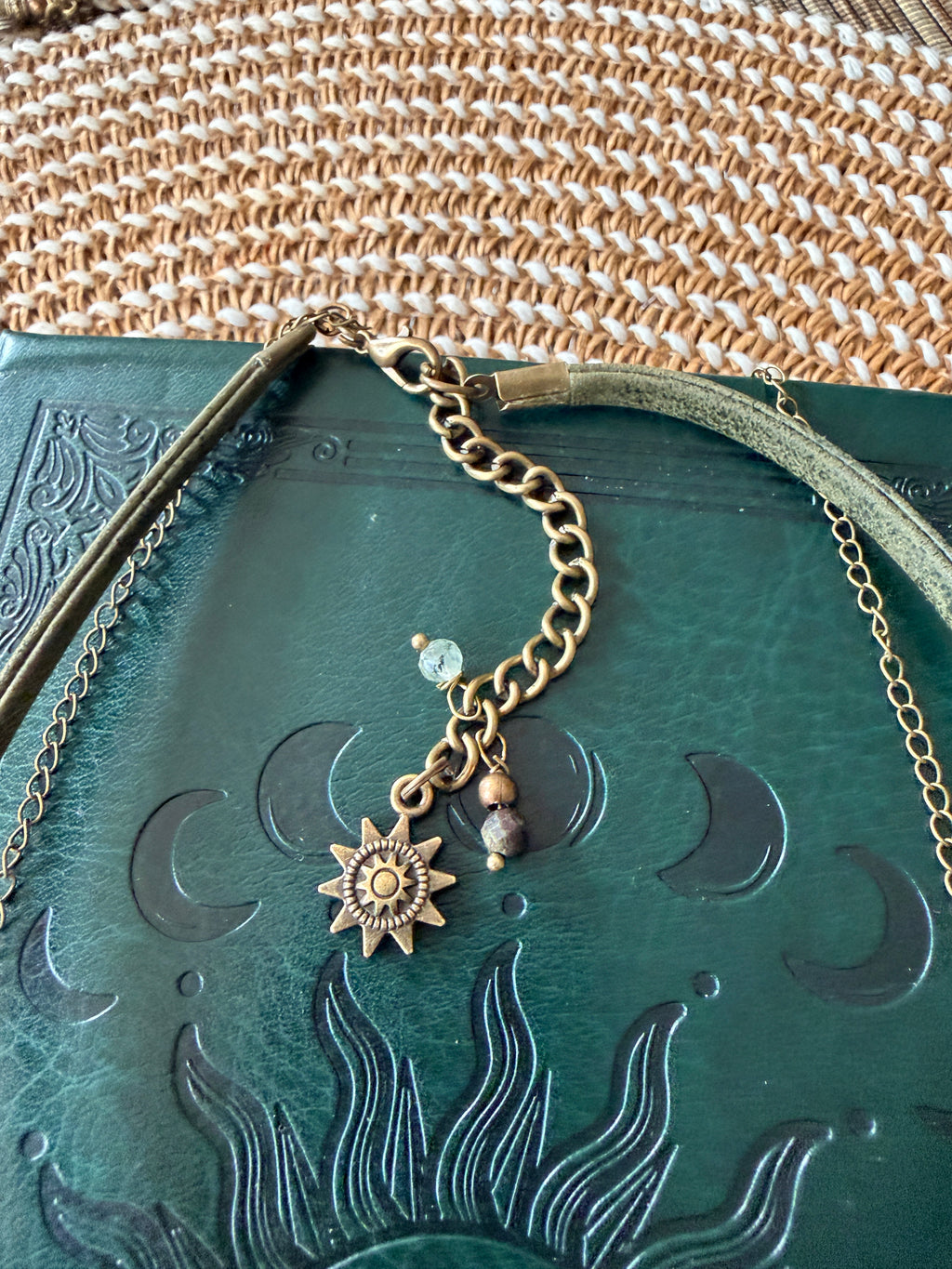 Choker boho lunula + naszyjnik ćma | zestaw vintage gothic