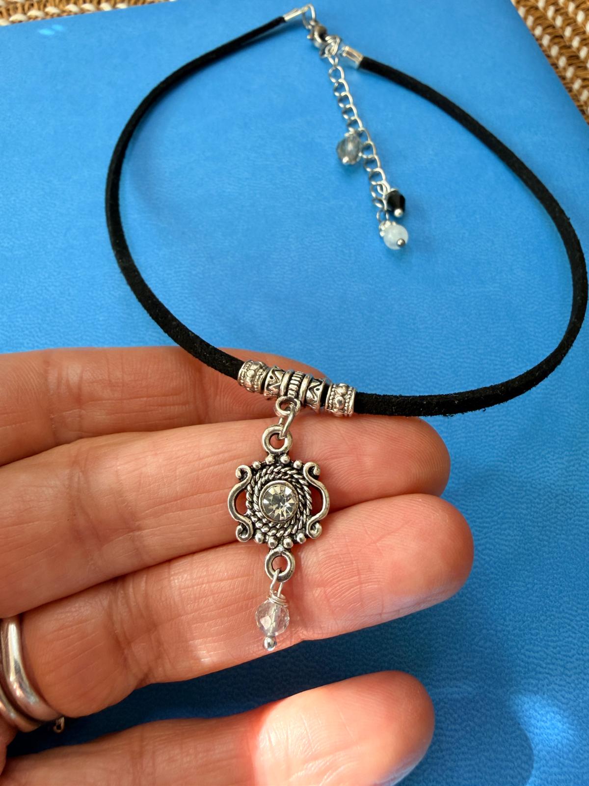 ✨ Delikatny choker vintage – subtelna elegancja z duszą ✨