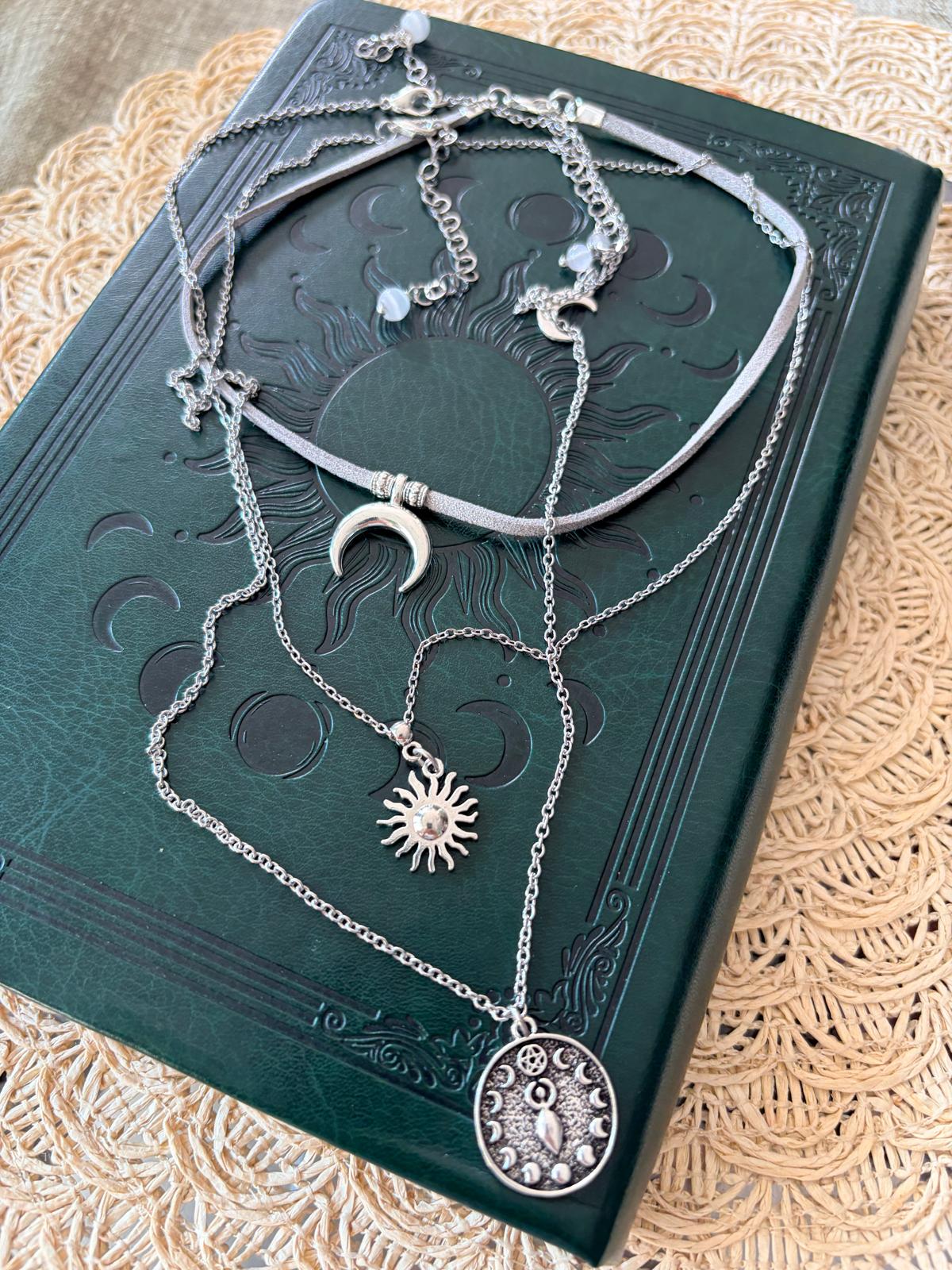 ✨ Zestaw naszyjników boho z kamieniem księżycowym – choker i warstwowe łańcuszki ✨