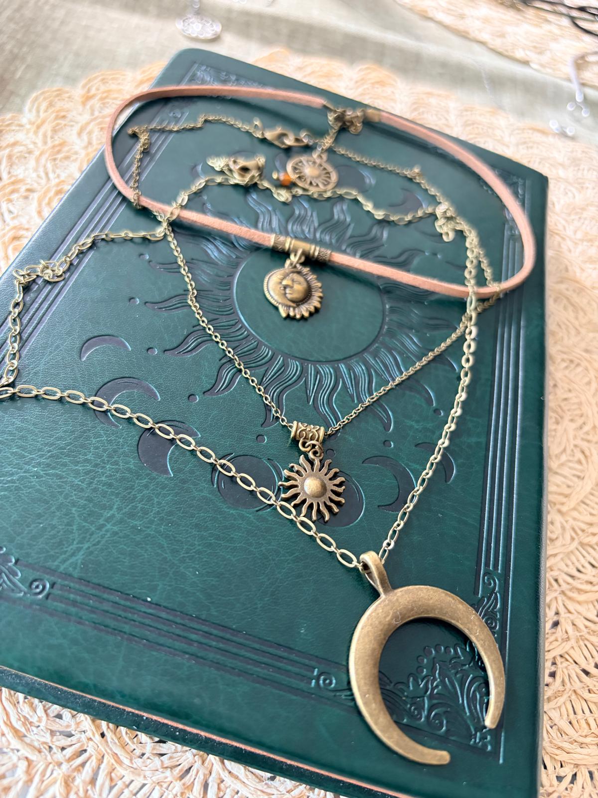 Zestaw naszyjników boho – choker z motywem słońca i księżyca | layered necklace