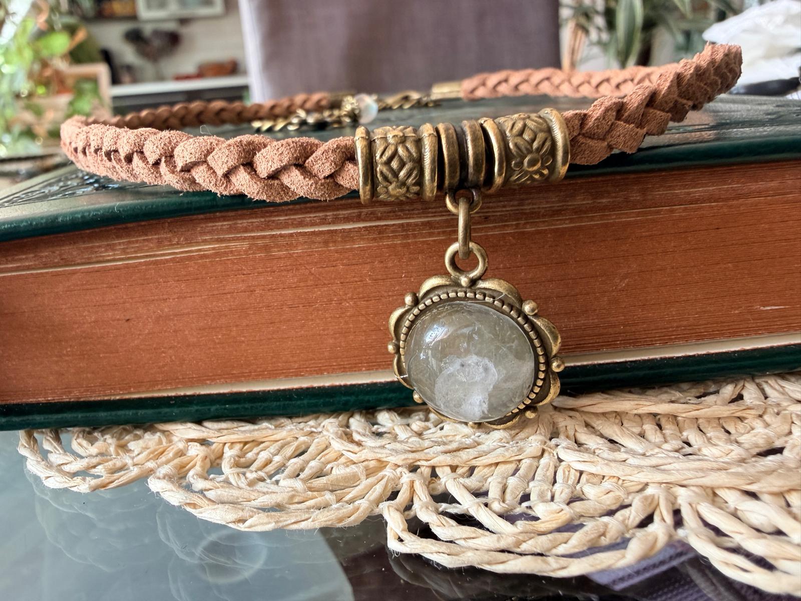 🌫️ Choker z naturalnym agatem – jasny kamień, boho naszyjnik vintage | Agnes Arte