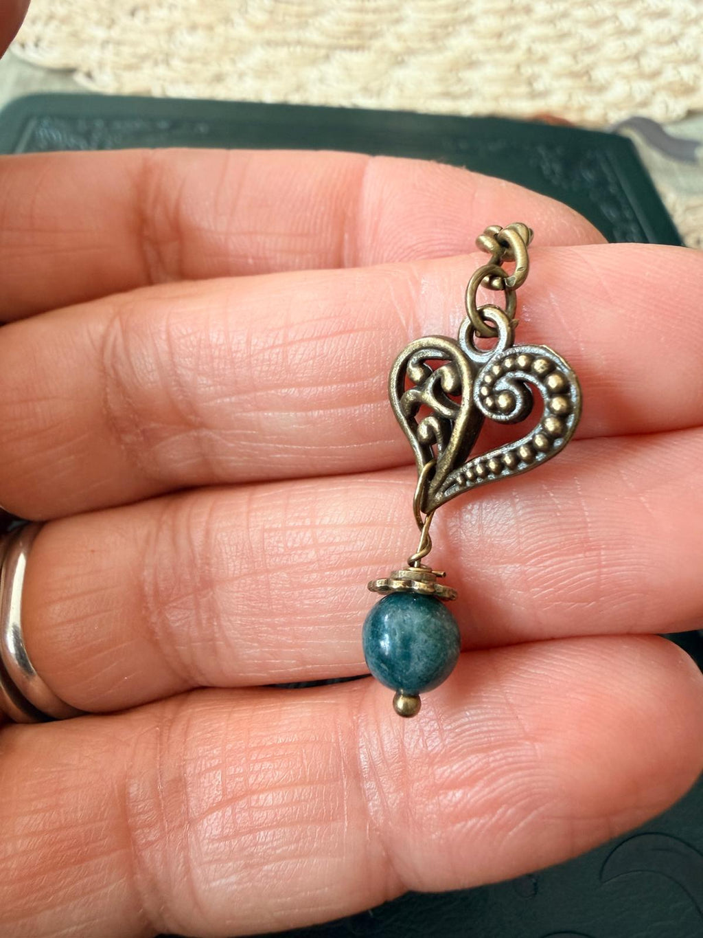 Choker z agatem mchowym – zielony kamień naturalny, boho naszyjnik vintage, talizman natury Agnes Arte