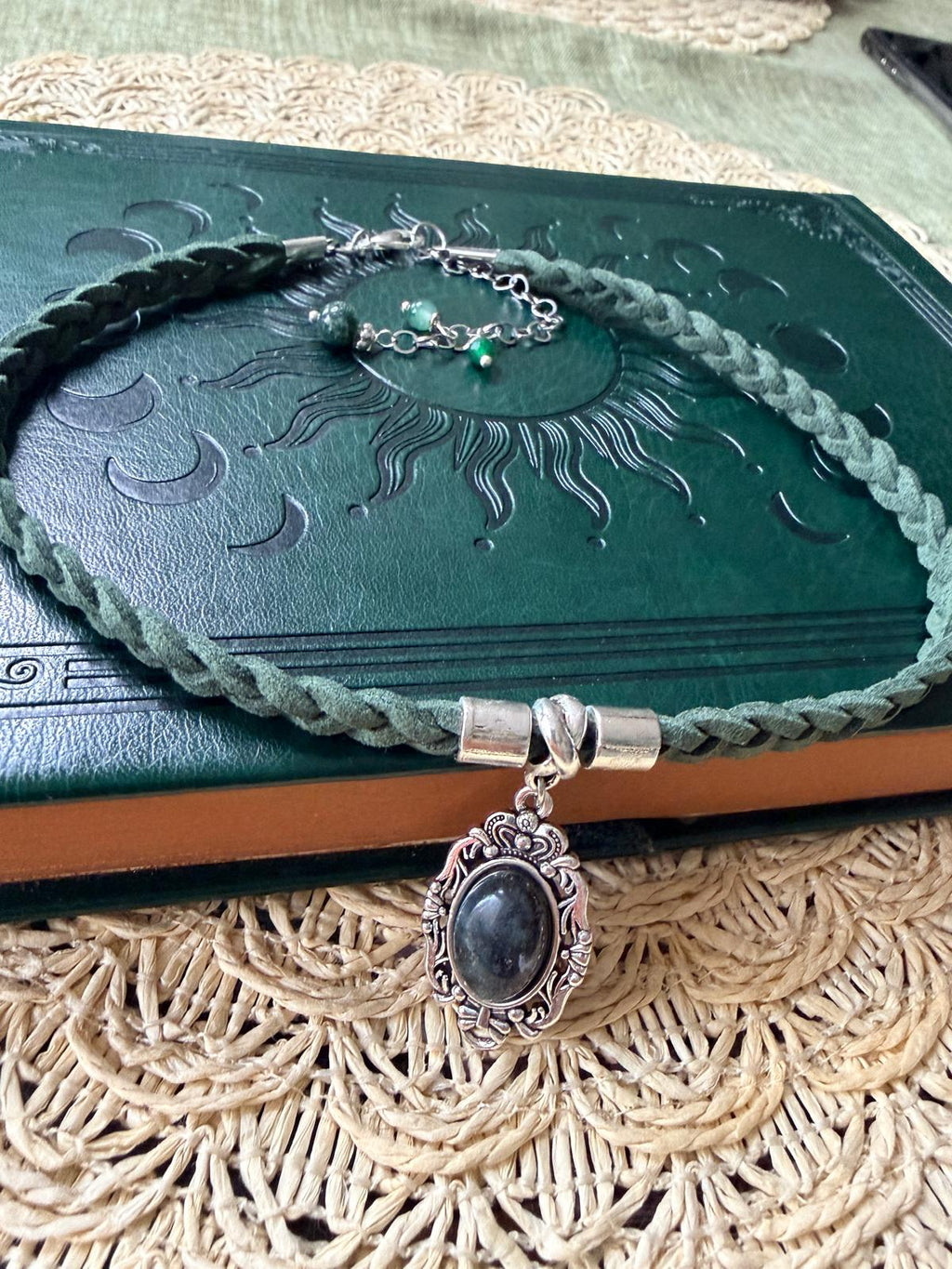 🌿✨ Choker z agatem mchowym – zielony naszyjnik boho vintage, talizman natury | Agnes Arte