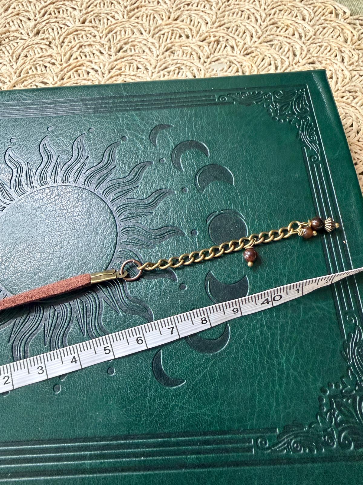 🤎✨ Choker z sercem vintage – naszyjnik boho z zawieszką serce, rzemyk eko zamsz | Agnes Arte