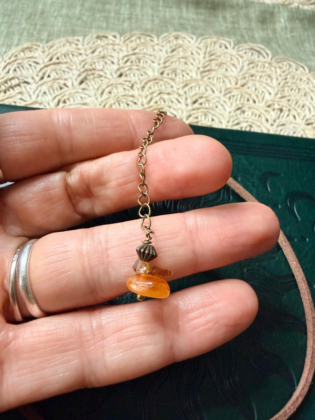 🕊️✨ Choker z jaskółką – naszyjnik boho vintage, symbol wolności i lekkości | Agnes Arte  Lekkość. Wolność. Nowy początek… 🕊️✨