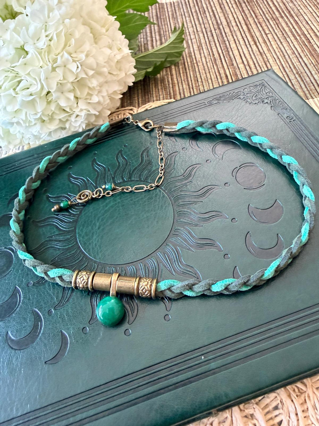 Leśny Jadeit – choker boho z naturalnym jadeitem 🌿