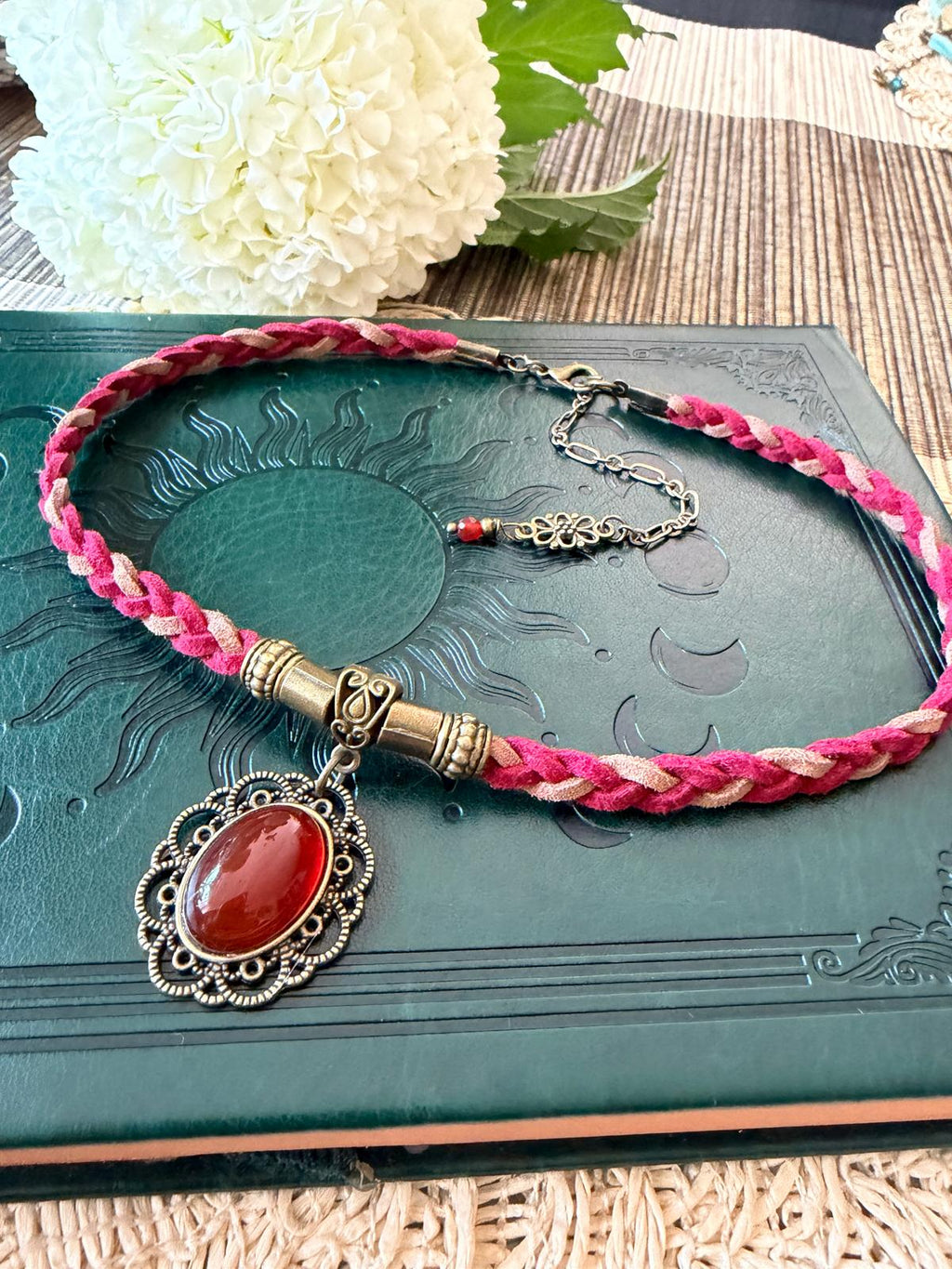 Ogień Odwagi – choker boho z czerwonym agatem ❤️✨