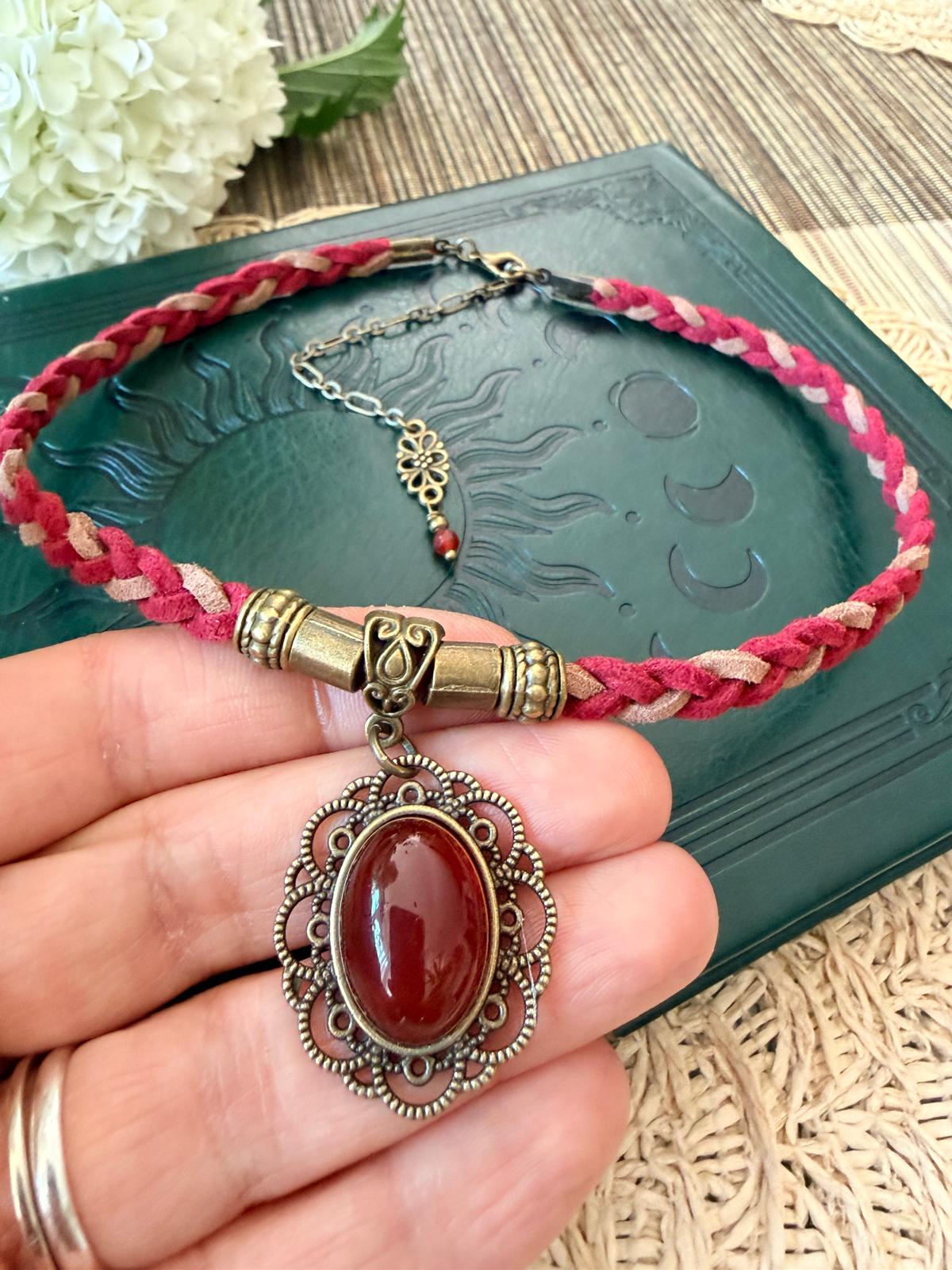 Ogień Odwagi – choker boho z czerwonym agatem ❤️✨