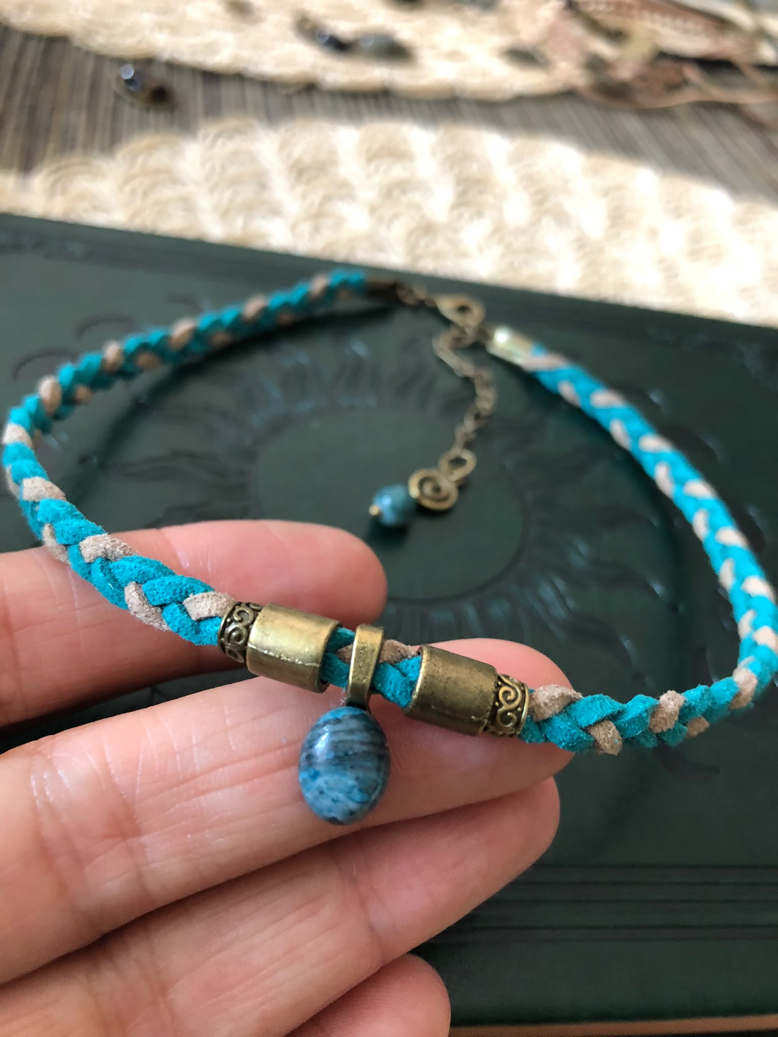 Apatyt Niebieski Choker Boho – Kamień Inspiracji i Spełniania Marzeń | Agnes Arte
