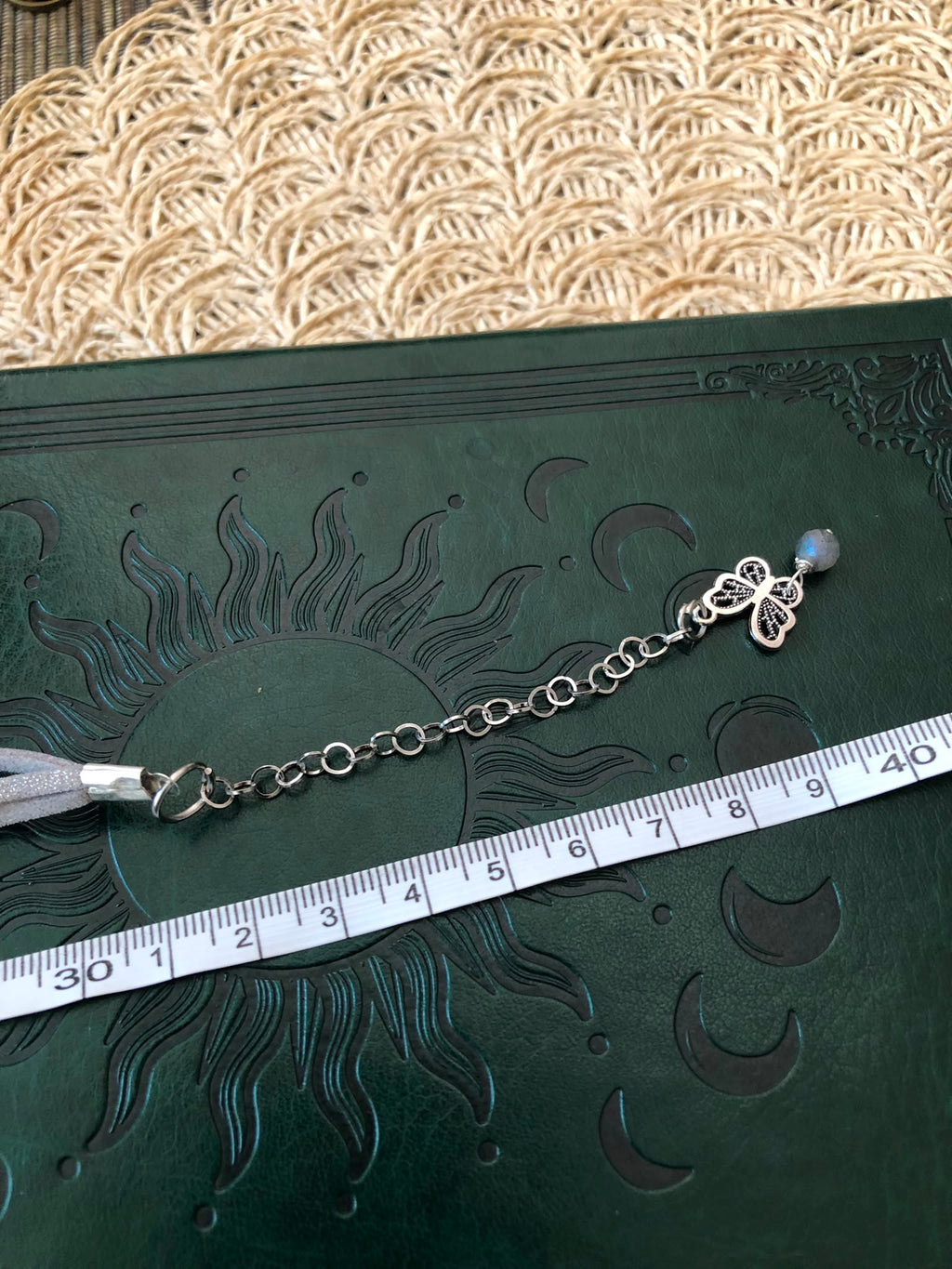 Kwarc Szary Choker Minimalistyczny – Kamień Równowagi i Wewnętrznego Spokoju | Agnes Arte