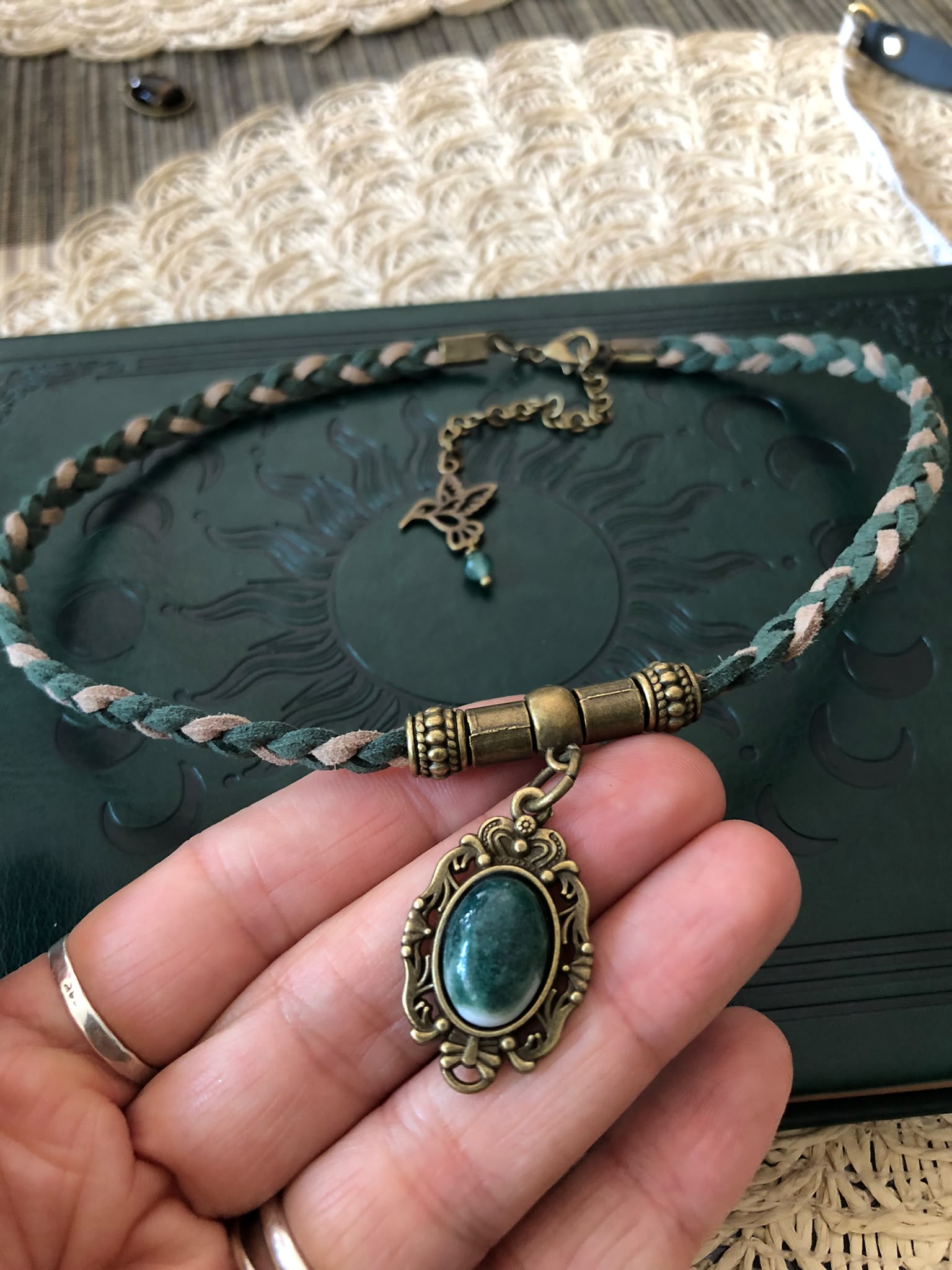 Agat Mchowy Choker Boho Vintage – Kamień Natury, Harmonii i Nowych Początków | Agnes Arte