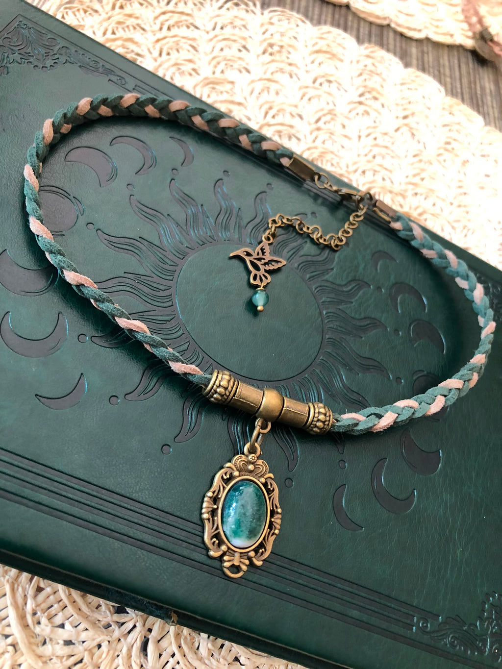 Agat Mchowy Choker Boho Vintage – Kamień Natury, Harmonii i Nowych Początków | Agnes Arte