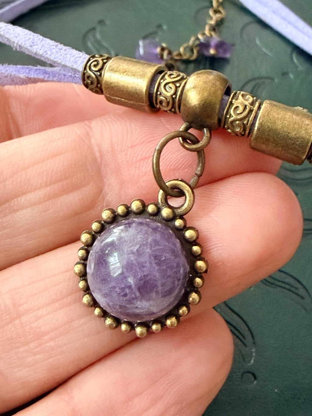 Choker z Ametystem – delikatna magia w odcieniach lawendy 💜