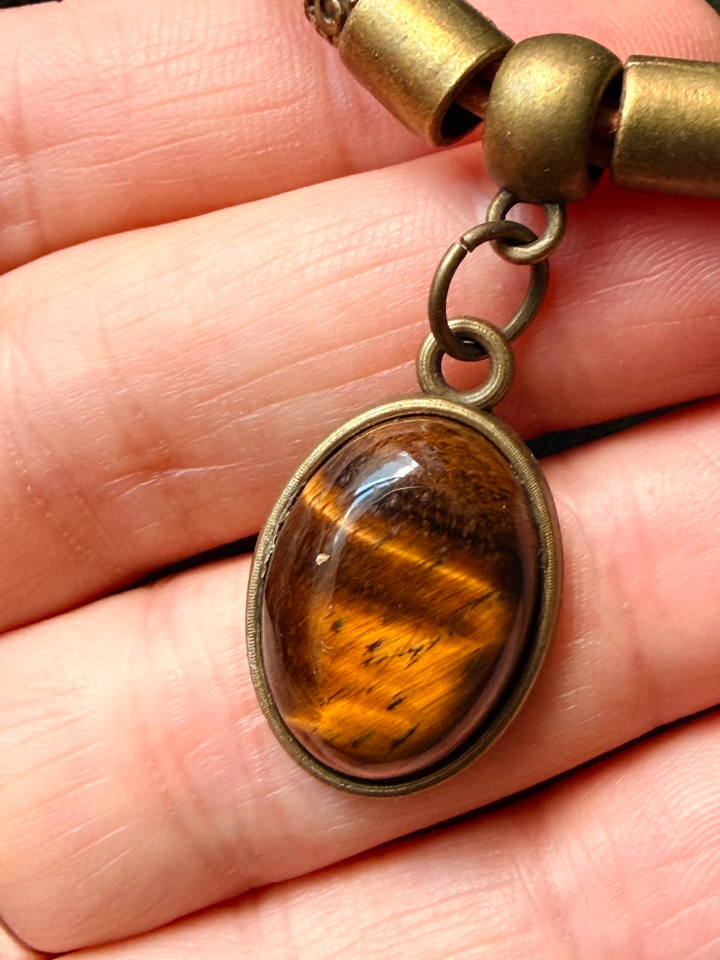 Choker z Tygrysim Okiem – naturalna skóra | Boho naszyjnik z kamieniem odwagi i pewności siebie | AgnesArte