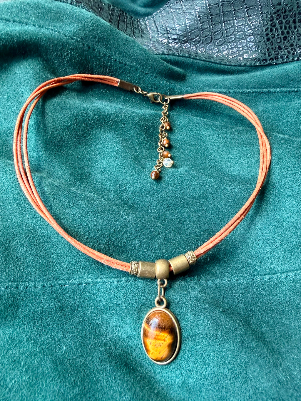 Choker z Tygrysim Okiem – naturalna skóra | Boho naszyjnik z kamieniem odwagi i pewności siebie | AgnesArte