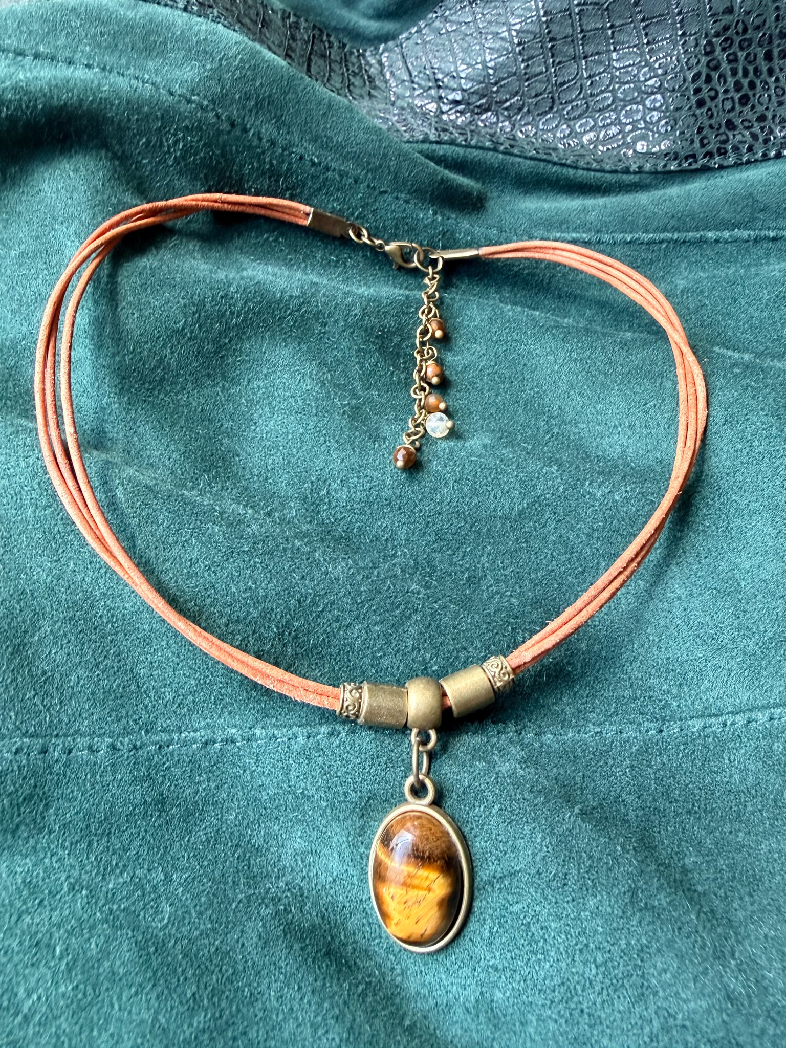 Choker z Tygrysim Okiem – naturalna skóra | Boho naszyjnik z kamieniem odwagi i pewności siebie | AgnesArte