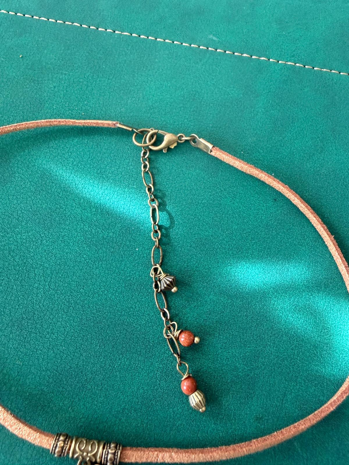 ✨ Choker „Księżycowa Opowieść” – beżowo-złoty blask ✨