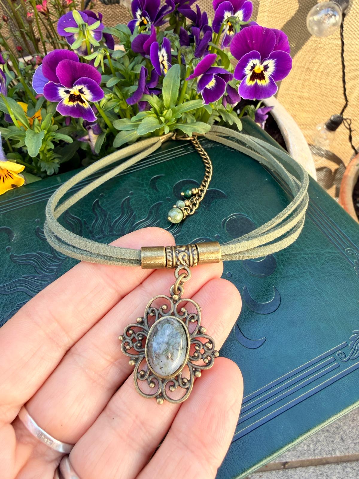 Choker z agatem mchowym – naszyjnik boho talizman natury i równowagi