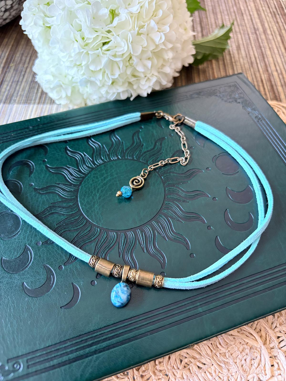 Błękit Oceanu – choker boho z larimarem 🌊✨